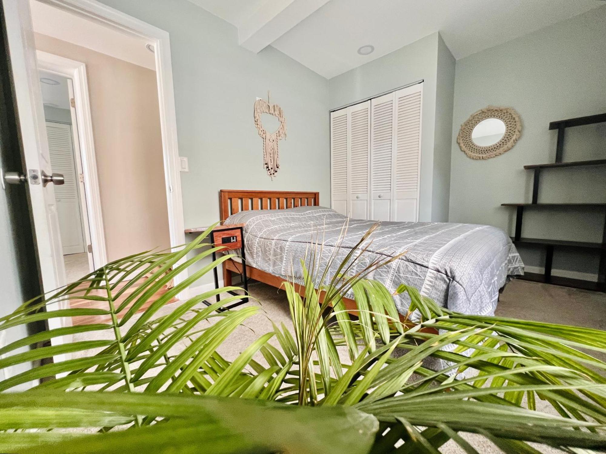 Ultra Modern - Entire 3 Bedroom Apartment - 5 Min Walk To The Beach وايلدوود المظهر الخارجي الصورة
